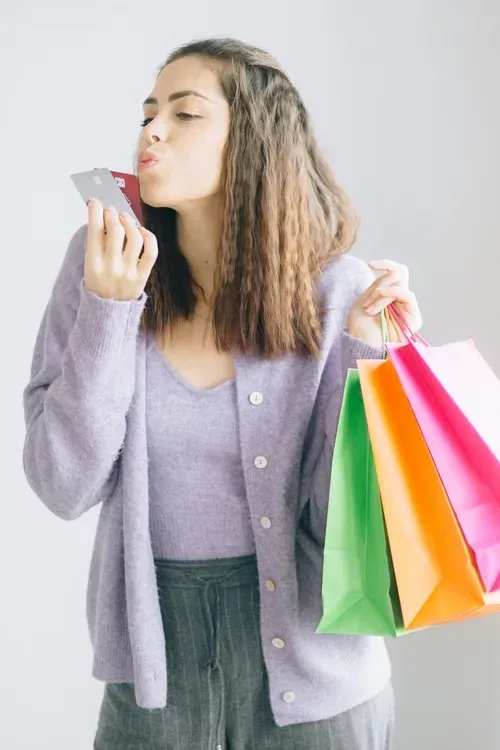 Como evitar compras por impulso com cartão de crédito